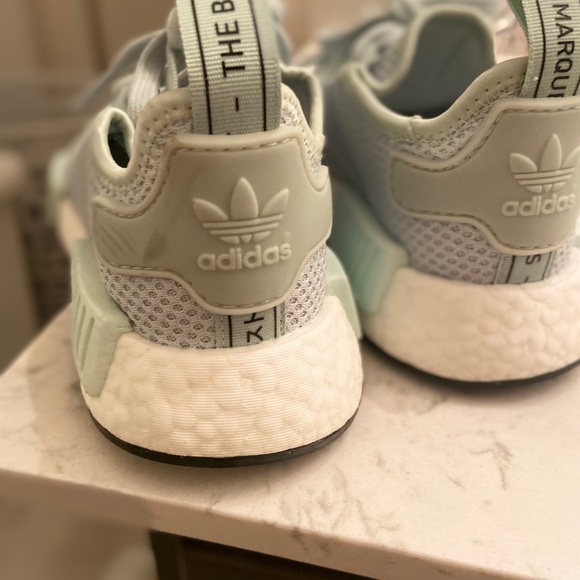 NWOT ADIDAS NMD_R1 BOOST SHOES SZ 6.5 - Picture 6 of 7